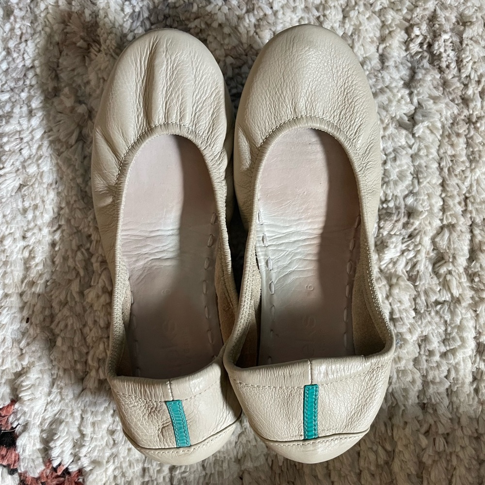 Cream Tieks in US6
